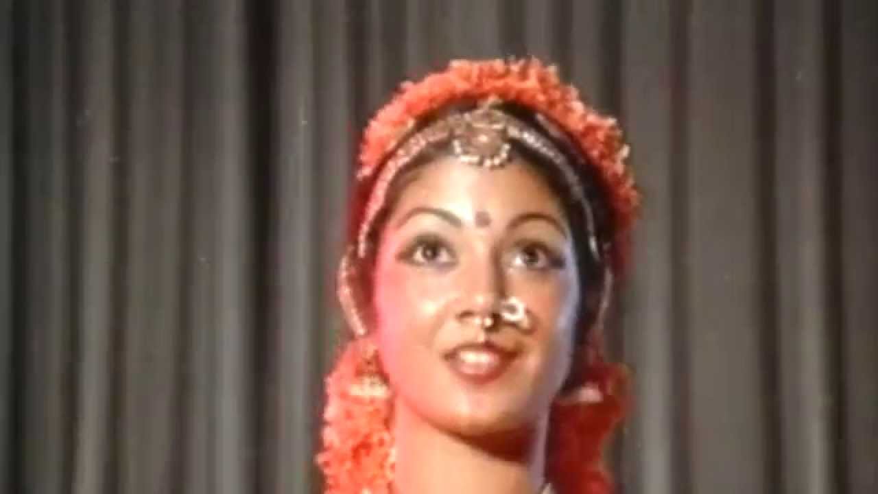 Anjali Pushpanjali Lyrics – Kilukilukkam Movie