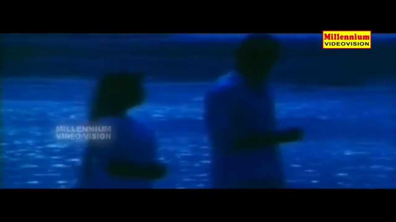 Neela Ravil Innu Ninte Lyrics – Kudumbasametham Malayalam Movie