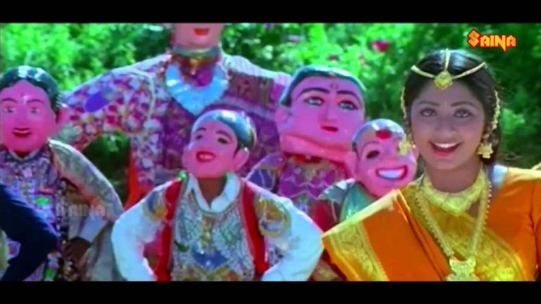 Velippenninu Thaalikku Lyrics – Mazhathullikilukkam Malayalam Movie